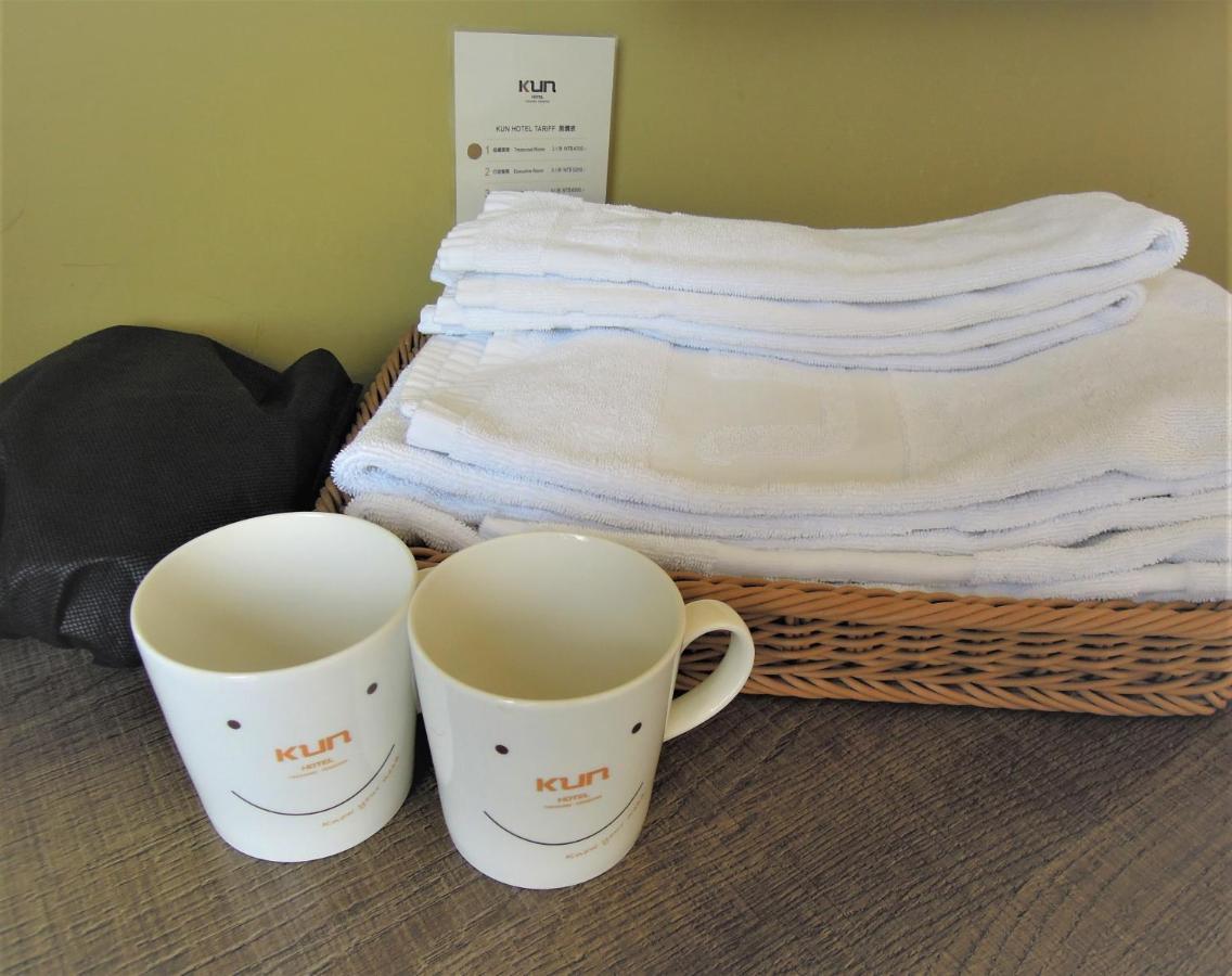 Hotel Kun Tour Tchaj-čung Pokoj fotografie